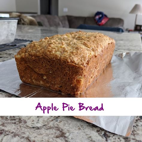 Childhood Desserts, Recipe Using Apples, Gluten Free Apple Pie, Apple Pie Bread, Apple Pie Filling Recipes, Apple Bread Recipe, Fast Desserts, Apple Cinnamon Bread, Apple Fritter Bread