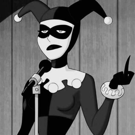 Black Harley Quinn Art, Harley Quinn Pfp Comics, Harley Quinn Batman The Animated Series, Harley Core, Harley Quinn Black And White, Quinn Core, Y2k Wall Collage, Harley Quinn Aesthetic, Black Harley Quinn