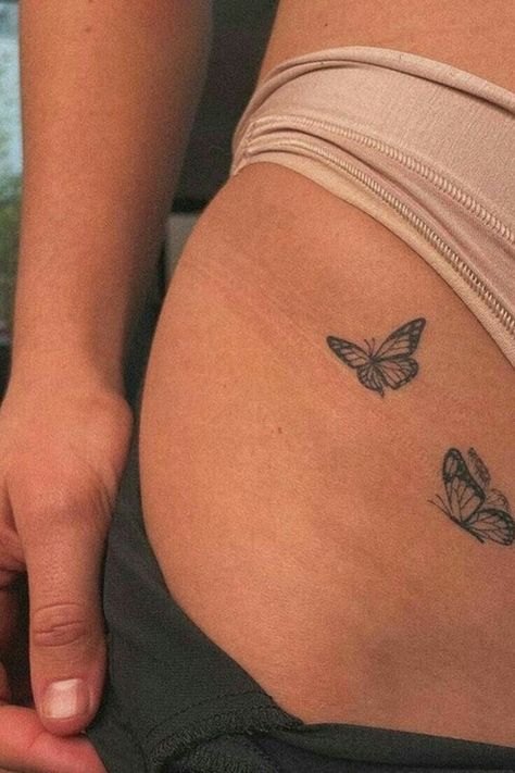 Bikini Tato Minimal, Tattoo Spots, Hidden Tattoos, Minimal Tattoo Design, Hip Tattoos Women, Petite Tattoos, Classy Tattoos, Discreet Tattoos, Subtle Tattoos