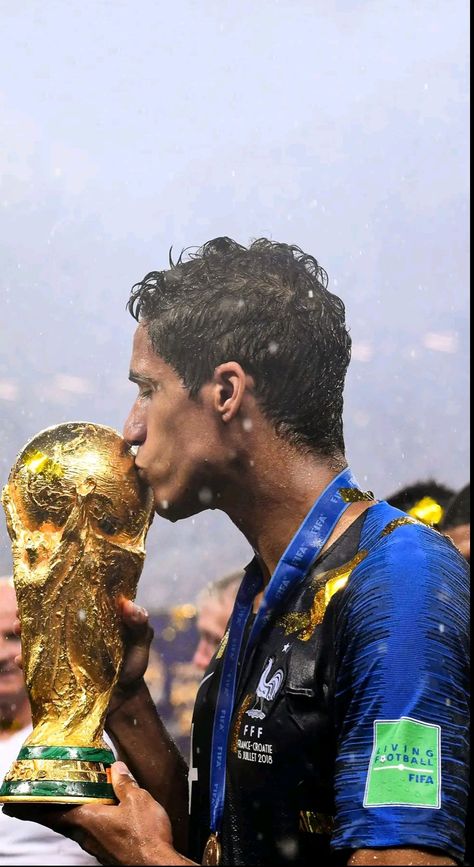 Raphael Varane Wallpaper, Football Celebrations, Raphael Varane, Man Of The Match, Zlatan Ibrahimović, Ac Milan, Manchester United, Manchester, Milan