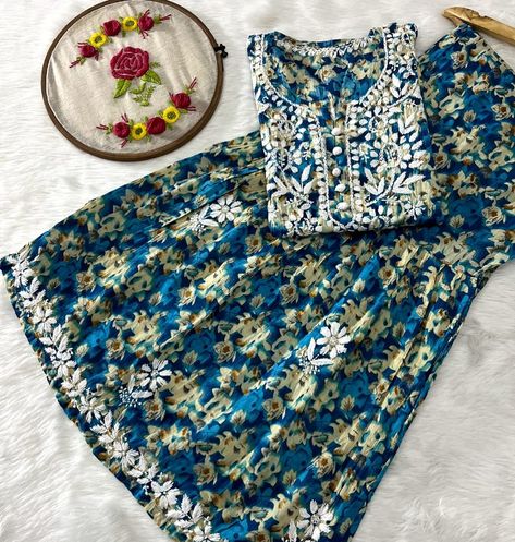 🌺1499/-*Exclusive qureshia batan Mul Cotton New Concept In short kurti with Garara set *🌺 ✅ *Fabric:- Mul cotton set* *Sleeve length 19* *Size*36 to 44* *Length Approx 34* *Garara* Fit Up to - *28 TO 48+* Waist Size. Length Approx *39* *Set price- 1499/-* *Shipping extra* NO QUERY ONLY BOOKING FULL STOCK AVAILABLE SC #chikankaristudio77#chikankariembroidery #fashion #chikankari #lucknow #ethnicwear #kurti #onlineshopping #handembroidery #lucknowichikankari #saree #indianwear #lucknow... Short Kurti, Cotton Set, Indian Wear, Waist Size, Hand Embroidery, Saree, Sleeve Length, Fabric, Dresses