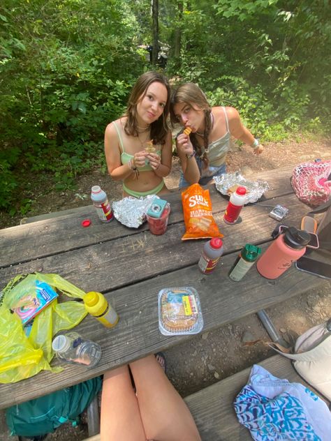 #friends #aesthetic #granola #picnic Camping Activities Aesthetic, Friends Outside Aesthetic, Camping Trip With Friends Aesthetic, River Day Aesthetic, Friend Summer Aesthetic, Vermont Summer Aesthetic, Saltburn Summer Aesthetic, My Summer Aesthetic, Midwestern Summer Aesthetic