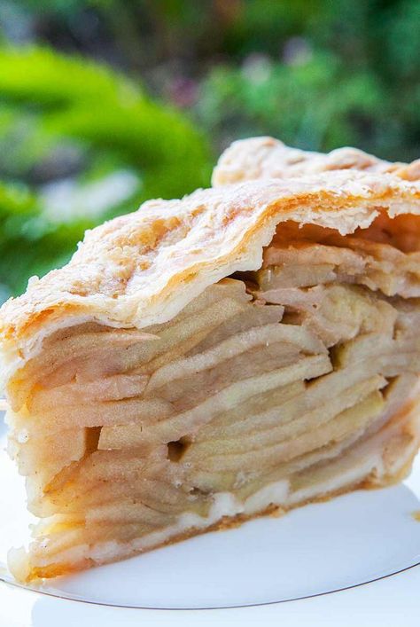 Deep Dish Apple Pie! {Mile-High Apple Pie} Mile High Apple Pie Recipe, Mile High Apple Pie, Deep Dish Apple Pie, Apple Ideas, Seasonal Produce, Apple Filling, Fruit Pie, Perfect Pies, Apple Pie Recipes