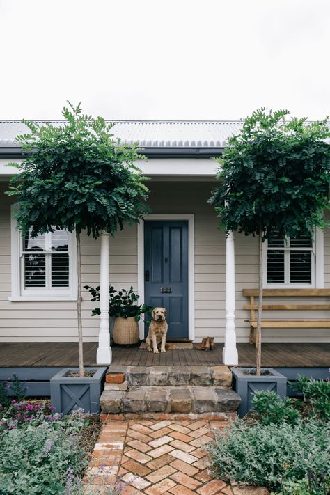 Cedar Hot Tub, My Scandinavian Home, Brick Paving, Front Porch Ideas Australia, Cottage Exterior, Cottage Style Homes, Paint Colour, Up House, Cool Countries