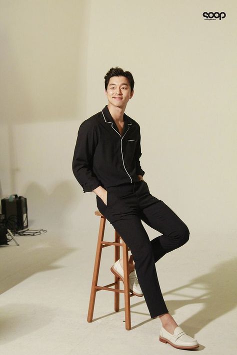 Soop Management Releases Pictorial of Gong Yoo and Gong Hyo Jin Bringing Their CF A-game | A Koala's Playground Korean Photoshoot, Male Portrait Poses, Gong Hyo Jin, Chair Pose, Male Pose Reference, Male Models Poses, Mens Photoshoot Poses, Studio Poses, Pose Fotografi