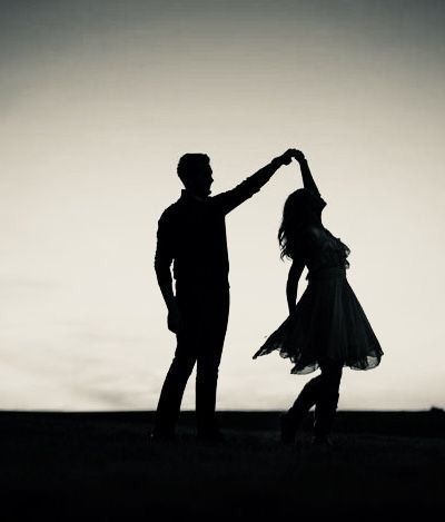 Dance Friends, Trendy Photography, Quiet Mind, Couple Silhouette, Silhouette Photography, Couple Painting, Cute Couple Drawings, Couple Dancing, Foto Art