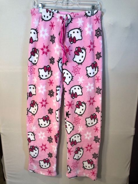 Kitty Clothes, Charmmy Kitty, Hello Kitty Clothes, Cute Pjs, Hello Kitty Aesthetic, Pink Hello Kitty, Cute Pajamas, Hello Kitty Items, Hello Kitty Collection