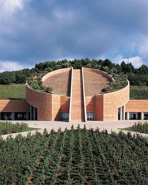 Mario Botta Architecture, Tuscan Village, Architecture 101, Classic Facade, Mario Botta, Theater Architecture, Brick Art, Tuscan Design, Roman Architecture