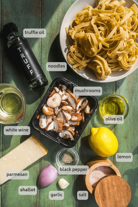 Truffle Oil Uses, Recipes With Truffle Oil, Truffle Cheese Pasta, Truffle Sauce Pasta, Creamy Truffle Pasta Recipe, Truffle Cream Sauce Pasta, Italian Truffle Pasta, Truffle Sauce Recipe, Black Truffle Pasta Recipe