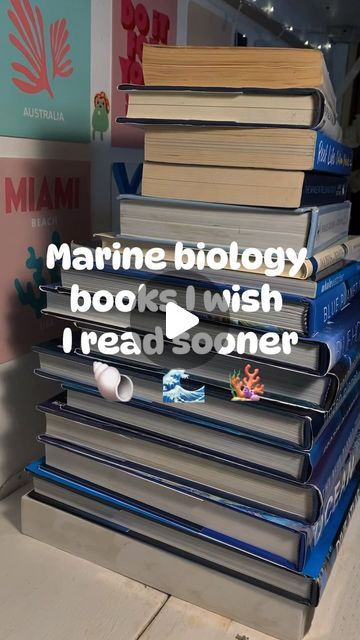 Marine Science Activities, Books About Marine Biology, Marine Biology Aesthetic Photos, Marine Biology Book, Marine Biology Books, Marine Biology Notebook, Marine Science Aesthetic, Marine Biologist Career, Marine Biologist Aesthetic