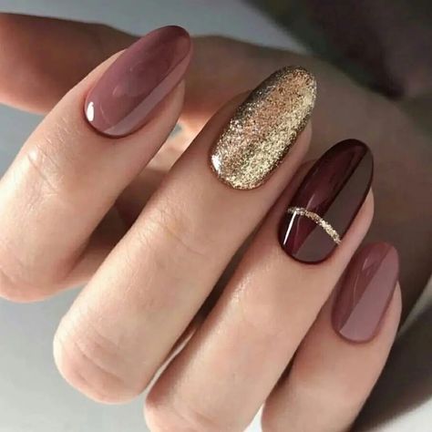 Are you looking for cute winter nails and winter nail art designs that you can recreate at your local salon? If so, this post is perfect for you! Short Oval Nails, Oval Nails Designs, Nagellack Trends, Beauty Therapy, Uñas Acrilicas, Oval Nails, Classy Nails, Matte Nails, Nail Polishes