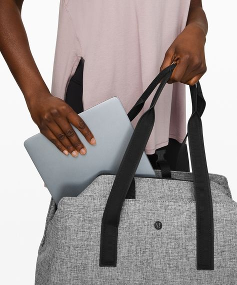 Go Getter Bag | Women's Bags | Lululemon NZ Lululemon Bag, Fitness Fashion Outfits, Lululemon Bags, Yoga Mat Strap, Night On The Town, Minimalist Bag, Stylish Mens Fashion, Comfortable Leggings, Go Getter