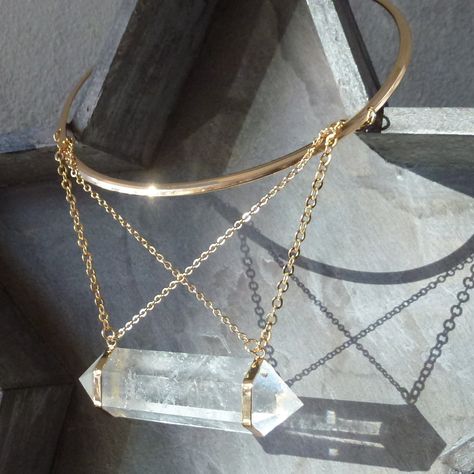 Brand New Elle Louise Quartz Crystal Necklace. Crystal Is Authentic! Gold Plated Choker With Extension Chain. Absolutely Stunning!!! Electroforming Jewelry, Witchy Aesthetics, Crystal Quartz Necklace, Wire Wrapped Crystal Pendant, Authentic Gold, Beautiful Beaded Necklaces, Spiritual Necklace, Blue Statement Necklace, Pandora Necklace