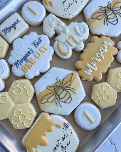 Bee Day Cookies, 1st Bee Day, Farm Cookies, Bee Cookies, Holiday Baby Shower, Bee Day, Bee Birthday, Icing Cookies, Cookie Art