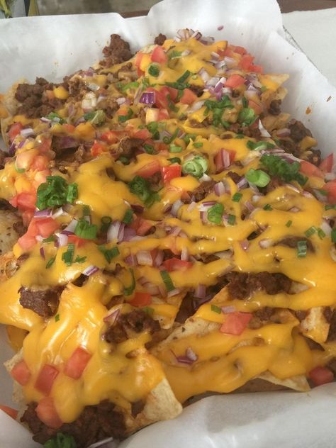 Street Nachos, Nachos Aesthetic, Homemade Nachos, Can Black Beans, Nachos Recipe, The Life I Want, Life I Want, Food Goals, Food Images