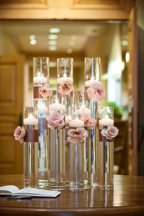 DIY 13 Inexpensive Centerpieces, Vases With Flowers, Diy Floating Candles, Floating Candle Centerpieces, Tafel Decor, Deco Rose, Rose Centerpieces, Dusty Rose Wedding, Simple Centerpieces