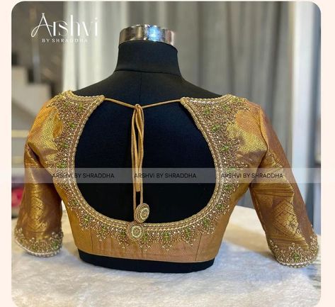 Gold Blouse Embroidery Designs, Golden Blouse Designs Latest, Gold Blouse Designs Latest, Golden Blouse Design, Designer Bridal Blouse, Golden Blouse Designs, Gold Blouse Designs, Floral Skirt Outfits, Golden Blouse