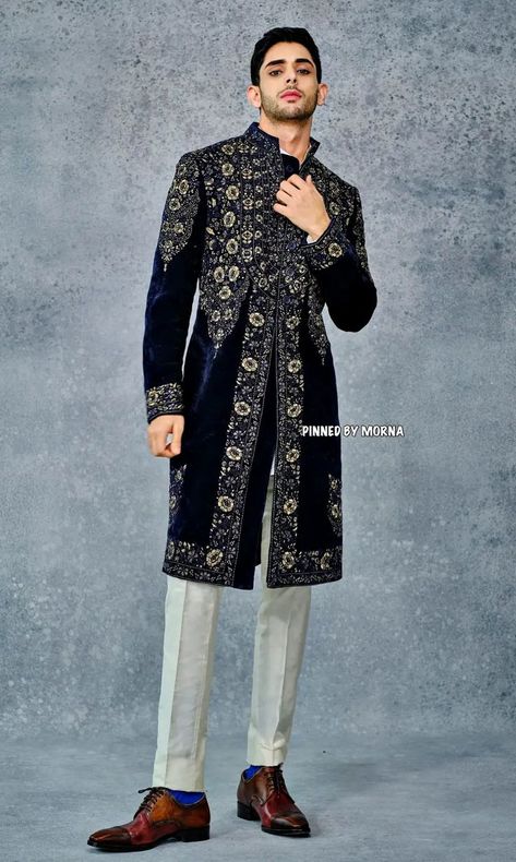 Raghavendra Rathore - India 🇮🇳. Kurta Designs Men's, Raghavendra Rathore, Wedding Kurta For Men, Wedding Dresses Men Indian, Kurta Men, India Dress, Wedding Dress Men, Mens Formal, Embroidery Fashion