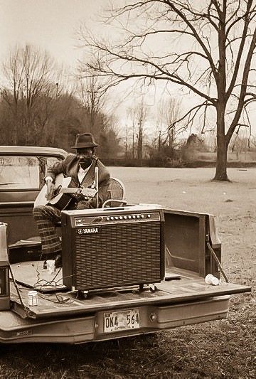 James Son Thomas - Artesia Mississippi Picnic 1980 Mississippi Aesthetic, Yamaha Hi Fi, Mississippi Delta Blues, Blues Singers, Mississippi Blues, Juke Joints, Mississippi Delta, Jackson Mississippi, Blues Musicians