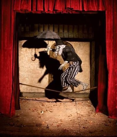 Childrens Nightmares & Horror Photography Combine | HubPages Joshua Hoffine, Scary Circus, Haunted Circus, Haunted Carnival, Creepy Circus, Creepy Carnival, Horror Photography, Halloween Circus, Dark Circus