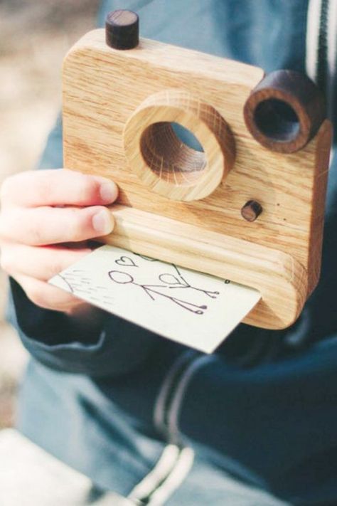 Wood Camera Toy, Wooden Camera Toy, Unique Wooden Gifts, Wood Toy Ideas, Boy First Birthday Gift, First Birthday Gift Ideas, Wood Kids Toys, Awesome Boy, 1st Birthday Presents