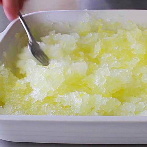 Sicilian Lemon Ice Recipe - How To Make A Fresh Lemon Slush - Easy Lemon Ice Recipe - Homemade Ice Cream Ice Florentine, Lemon Ice Recipe, Water Ice Recipe, Italian Ice Recipe, Lemon Slush, Shaved Ice Recipe, Ice Video, Ice Recipe, Heathy Snack