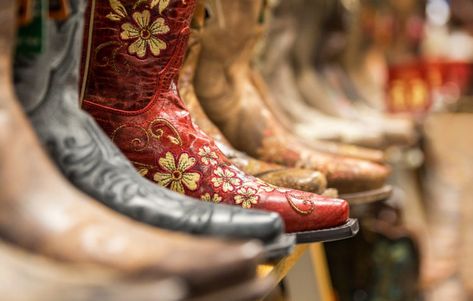 The 10 Most Expensive Cowboy Boots in the World How To Soften Leather, Best Cowboy Boots, Stretch Leather Boots, Best Rain Boots, Boots Cuir, Vintage Style Shoes, High End Shoes, New Boots, Wing Shoes