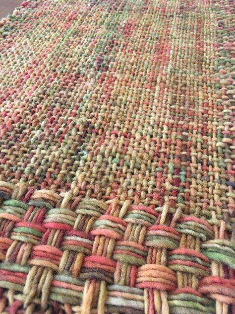 Rigid Heddle Weaving Patterns, Warp And Weft, Saori Weaving, Weaving Loom Projects, Peg Loom, Rigid Heddle Weaving, Heddle Loom, Diy Weaving, Weaving Textiles