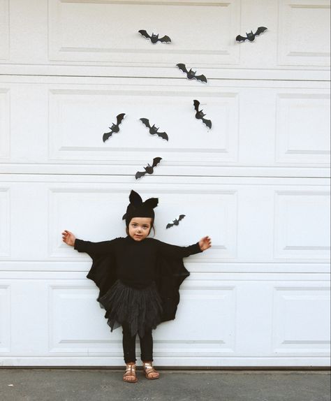 Diy Baby Bat Costume, Family Bat Costume, Diy Bat Costume Kids, Bat Costume Toddler, Bat Costume Diy, Bat Costume Kids, Toddler Vampire Costume, Baby Bat Costume, Bat Fancy Dress