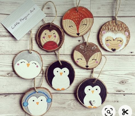 Penguin Christmas Ornaments, Fox Crafts, Handmade Christmas Crafts, Christmas Tree Decorations Diy, Woodland Christmas, Wood Christmas Ornaments, Wooden Christmas Ornaments, Christmas Penguin, Christmas Drawing