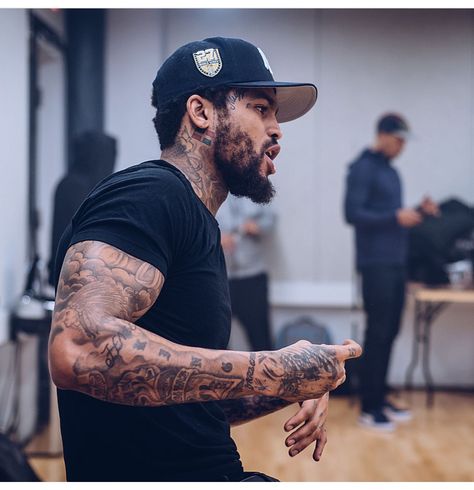 Boss Tattoo For Men, Dave East Tattoos, David East, Black Men Beards, Dave East, Muscle Hunks, Black Men Street Fashion, Beard Tattoo, Arm Tattoos