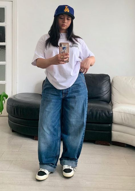 Baggy Clothes Outfit Mid Size, Streetwear Outfit Plus Size, Baggy Outfits Midsize, Streetwear Fashion Women Midsize, Plus Size Outfits Baggy, Baggy On Baggy Outfit Plus Size, Streetwear Outfit Midsize, Outfit Inspo Summer Midsize, Baggy Clothes Plus Size