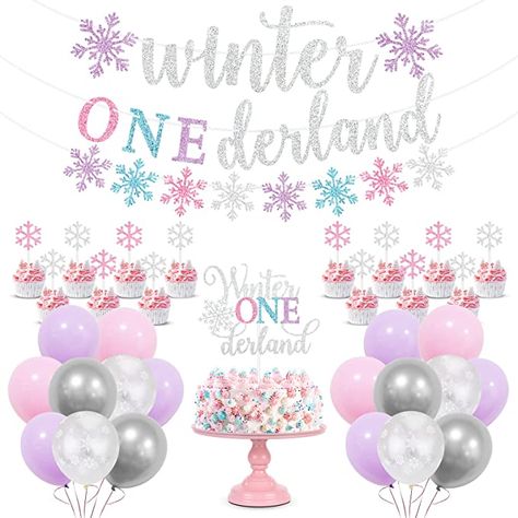 Silver Balloon Backdrop, Winter Onederland Party Decorations, Snowflake Balloons, Winter Birthday Themes, Winter Onederland Party Girl, Winter Onederland Birthday Party, Winter Onederland Party, Onederland Birthday Party, Aries Birthday