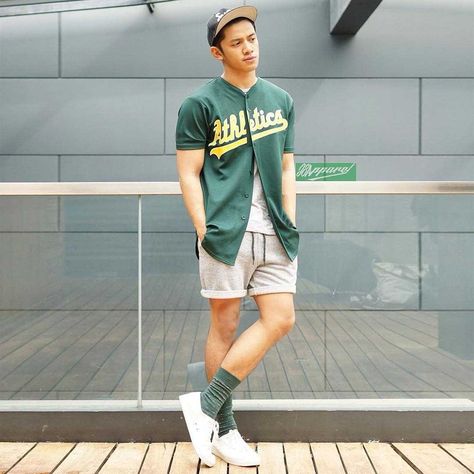 Baseball Jersey Outfit Men Summer, Baseball Men Outfit, Baseball Tee Outfit Men, Men’s Baseball Jersey Outfit, Mens Baseball Jersey Outfit, Mlb Jersey Outfit Men, Baseball Game Outfit Men, Baseball Shirt Outfit Mens, Baseball Outfits Men