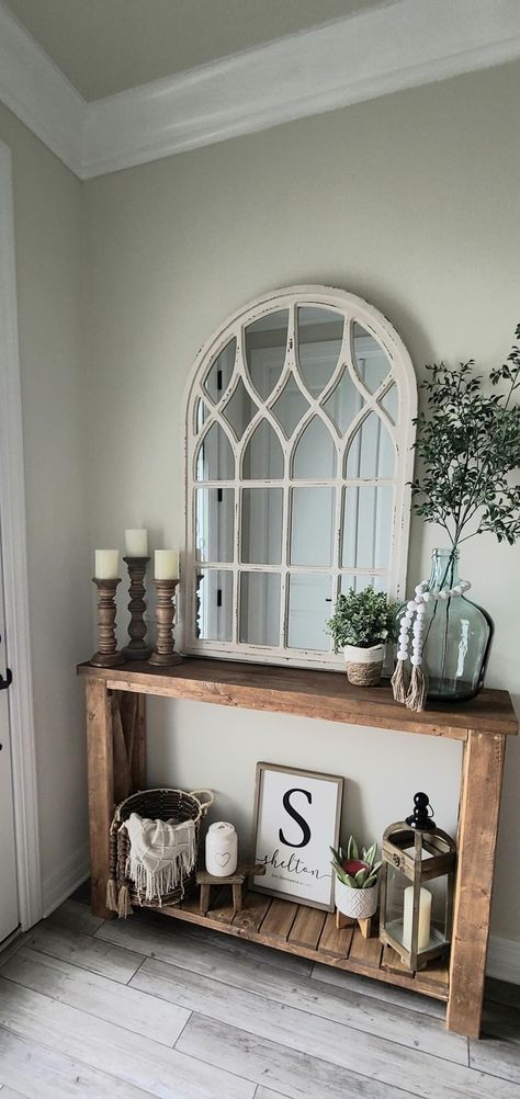 Farmhouse Entry Table, Entry Table Decor, Rustic Entryway, Entryway Table Decor, Home Entrance Decor, Ideas Living Room, Farmhouse Decor Living Room, Home Decorating Ideas, Entrance Decor