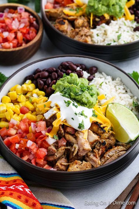 Burrito Bowls Chicken, Crockpot Chipotle Chicken Bowls, Homemade Chipotle Bowl Recipe, Chicken Cantina Bowl Recipe, Chipotle Bowls Recipe, Cantina Chicken Bowl, Chicken And Rice Bowl Recipes, Chipotle Salad Bowl, Crock Pot Chipotle Chicken