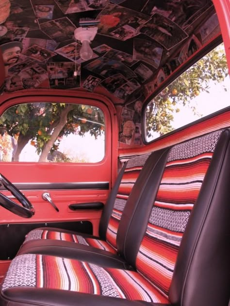 Jaw Dropping car interior decor Ideas0171 Diy Truck Interior, Old Red Truck, Ducato Camper, Car Interior Diy, Hippie Car, Truck Seat Covers, Interior Boho, Kombi Home, Car Deco