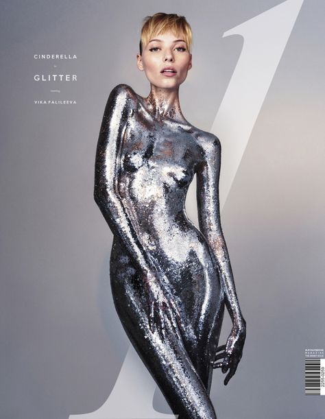 from the inspiration board for my Glitter Edition | source unknown Mode Editorials, Body Art Photography, Glam And Glitter, Futuristic Fashion, Fall 2015, Fashion Poses, Photo Inspo, Body Painting, Sequin Dress