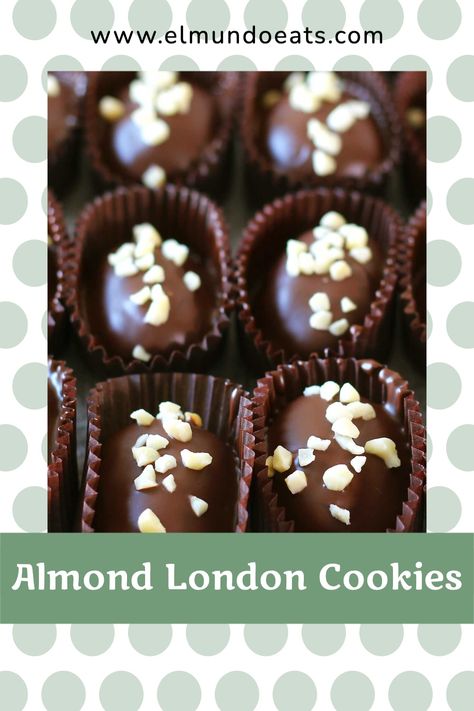 London Cookies, Almond London, Malaysian Recipes, Roasted Almond, Cookie Videos, Easy Asian, Easy Asian Recipes, Sweet Recipes Desserts, Coconut Cookies