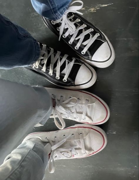 #shoes #aesthetic #tiktok #converse #allstar #black #white #opposite Converse White And Black, Black And White Converse Aesthetic, Converse Aesthetic Grunge, White And Black Converse, White Converse Aesthetic, Black Converse Aesthetic, Converse Shoes Aesthetic, Black White Converse, Converse Aesthetic