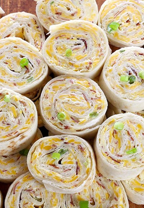 Whatever the reason....These Almond Bacon Cheddar Tortilla Roll Ups taste like a million bucks. Appetizer Roll Ups, Bbq Chicken Roll Ups, Sweet Tortilla, Newest Recipes, Chicken Pinwheels, Yummy Sandwiches, Tortilla Pinwheels, Chicken Roll Ups, Pinwheel Appetizers