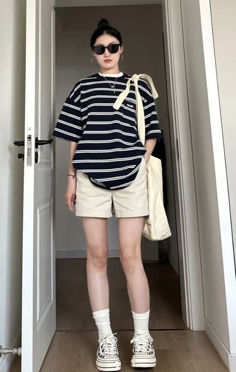 Summer Boyish Outfits, Summer Outfits Korean Street Style, Casual Summer Outfits Korean, Summer Tomboy Outfits, Peony Aesthetic, Boyish Outfits, Korean Summer Outfits, Simple Casual Outfits, Simple Style Outfits