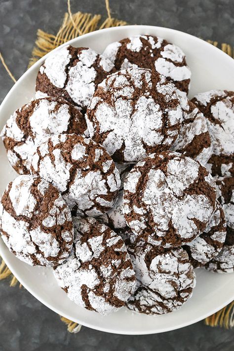 Chocolate Crinkle Cookies - Life Love and Sugar Pastry Snacks, Chocolate Crinkle Cookies Recipe, Holiday Meal Ideas, Easy Homemade Cookies, Crinkle Cookies Recipe, Chocolate Crinkle, Ultimate Cookies, Chocolate Pictures, Chocolate Crinkle Cookies