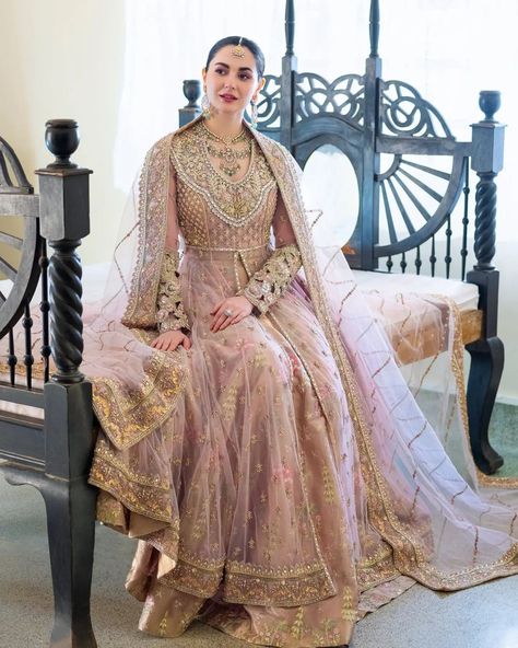 Inbox us to order ✉📬 Or contact 📞 +923074745633 📞☎ (WhatsApp ✔) Lehenga Elegant, Bridal Pishwas, Tissue Lehenga, Pakistan Bridal, Fawad Khan, Chic Prom Dresses, Pakistani Bridal Dress, Walima Dress, Nikkah Dress