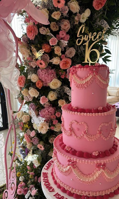 Simple Birthday Cake Designs, Hot Pink Cakes, Princess Sweet 16, 19th Birthday Cakes, Quince Cakes, 12th Birthday Cake, Thematic Cake, Pink Sweet 16, Sweet Sixteen Birthday Party Ideas