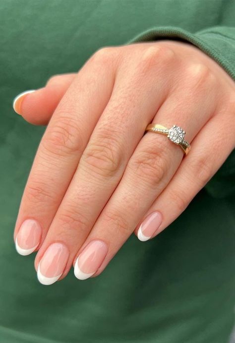 Bridal Nails French Manicure, Oval Shaped French Nails, Easy Bridal Nails, Wedding Manicure For Bride Short Nails, Oval French Manicure Nails, French Nail Designs Oval Shape, Bride Nails Wedding Oval, Wedding Nails For Bride Oval Shape, French Tip Nails Bride