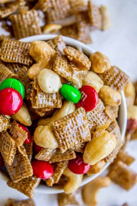 Sweet and Salty Christmas Chex Mix by The Food Charlatan and other amazing Chex Mix Recipes! Cranberry Caramel, Chex Mix Recipes Christmas, Caramel Chex Mix, Caramel Chex, Salty Chex Mix, Chex Mix Recipes Sweet, Sweet Chex Mix, Sweet Chex, Party Mix Recipe