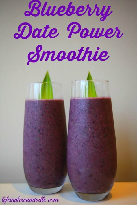 Blueberry Date Smoothie - Power Breakfast - Life In Pleasantville Date Smoothie Recipes, Date Smoothie, Smoothies Vegan, Desayuno Keto, Power Breakfast, Best Smoothie, Power Smoothie, Best Smoothie Recipes, Raspberry Smoothie