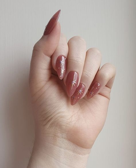 u/Fionnyn Nail Gelish Design, Celestial Nails, Red And Gold Nails, Eye Nail Art, Celestial Design, Subtle Nails, Gelish Nails, Blush Gold, Pretty Gel Nails