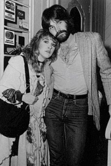 Stevie Nicks 70s, Stevie Nicks Lindsey Buckingham, Buckingham Nicks, Stevie Nicks Style, Lindsey Buckingham, Stevie Nicks Fleetwood Mac, Studio 54, Justin Timberlake, Fleetwood Mac